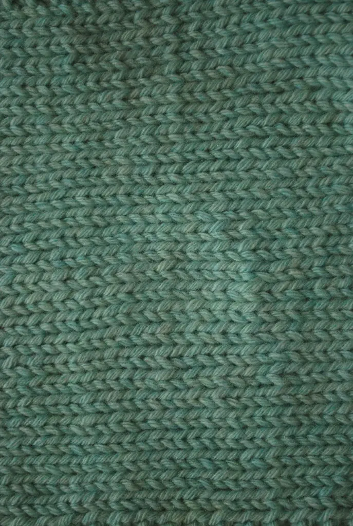 salty sea spray - swatch.webp